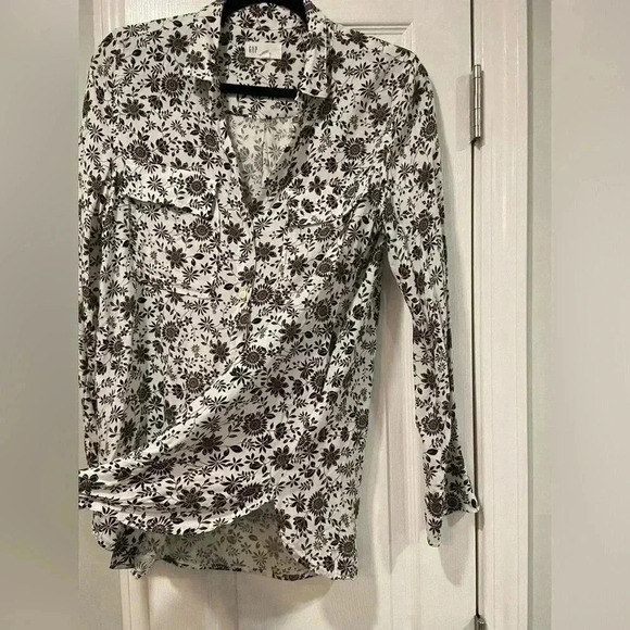 Gap Soft Boyfriend Fit Back White Floral Collared Button Down Pockets Size S - Picture 4 of 12